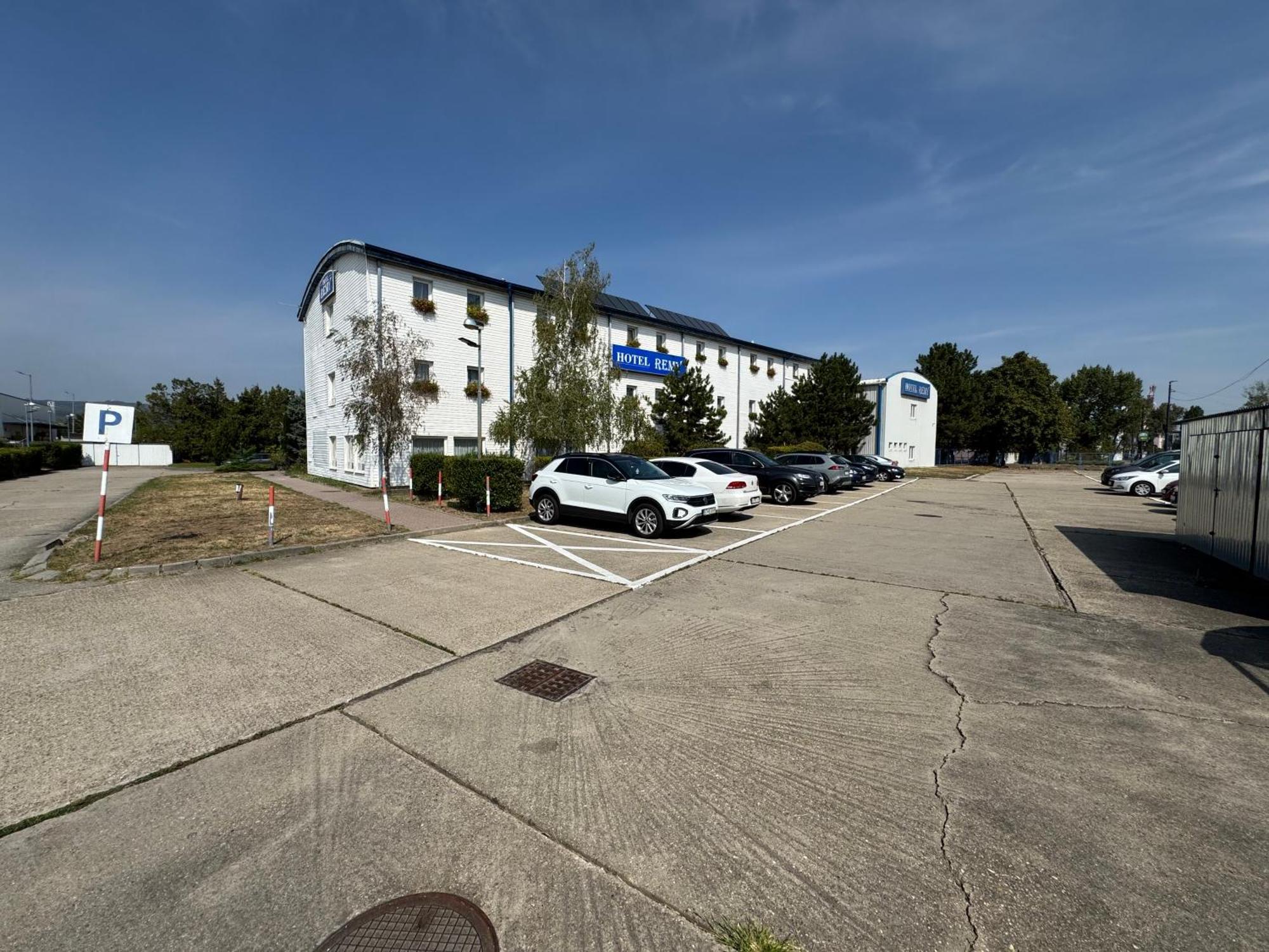 Hotel Remy Bratislava Exterior photo